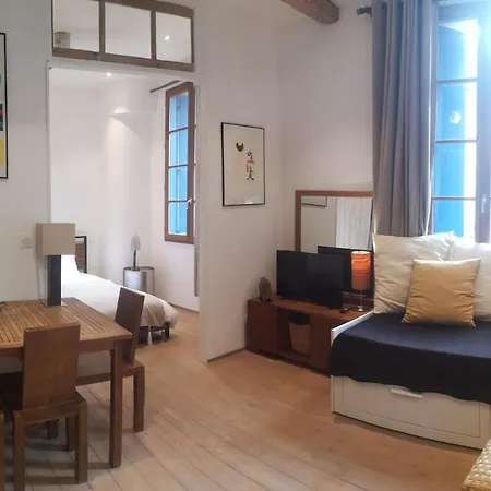 La Maison Verte Apartment *