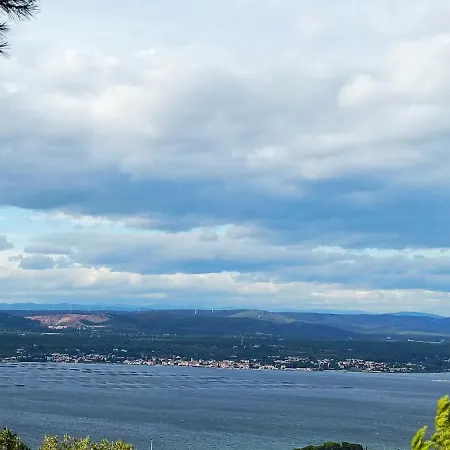 La Maison Verte Apartment