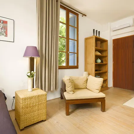 La Maison Verte Apartment *