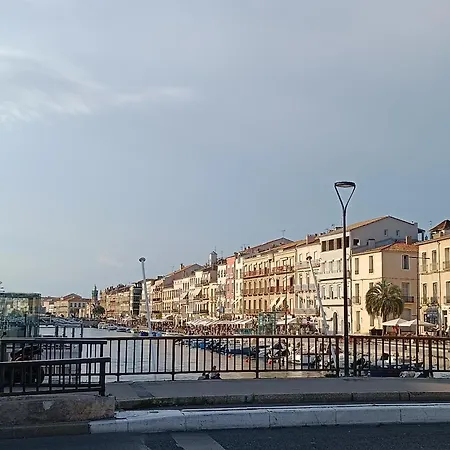 La Maison Verte Apartment