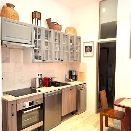 La Maison Verte Apartment *