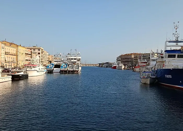 La Maison Verte Apartment Sete